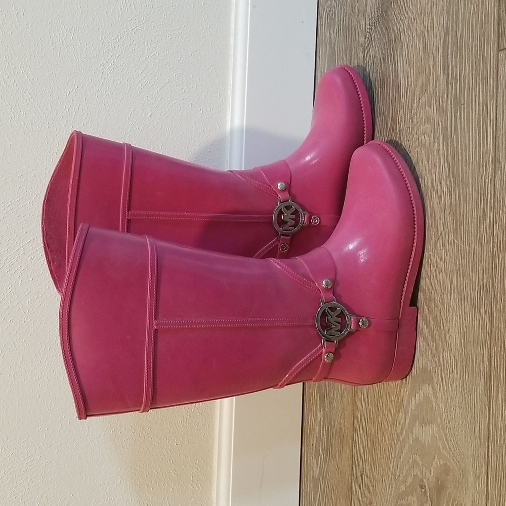 Size 4 Big Kids Michael Kors Rubber Boots